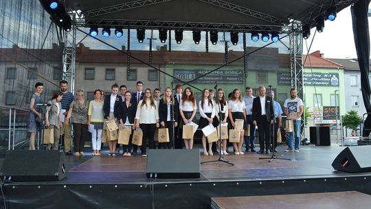 Dzieje Narodu i Państwa Polskiego w 1050 rocznicę Chrztu Polski-podsumowanie