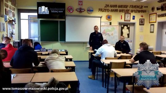 Dzielnicowi promowali policyjny zawód