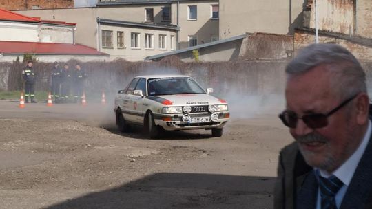 DZIEŃ OTWARTY SAMOCHODÓWKI