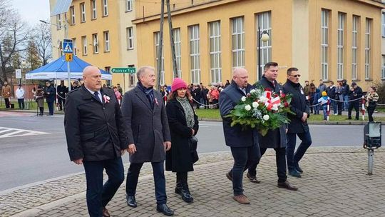 Dziennikarz TIT i sklepowy złodziej, Prezes i Dyrektor, radny i nauczyciel - czyli kolorowe życie Tomasza Zdonka