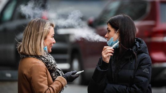 Ekspert: jednorazowe e-papierosy wśród najbardziej niebezpiecznych produktów dla środowiska