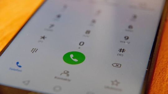 Ekspert: wyciek numeru telefonu jest tak samo groźny, jak PESEL-u