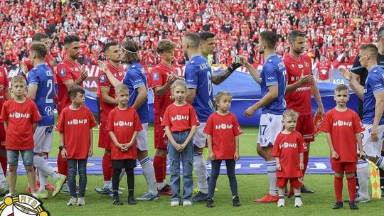 Ekstraklasa piłkarska - Widzew - Lech 2:1