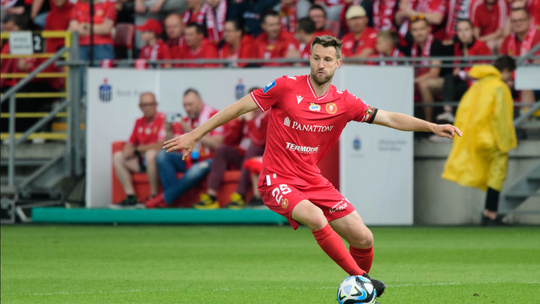 Ekstraklasa piłkarska - Widzew - Stal 2:1