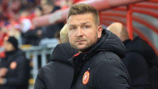 Ekstraklasa piłkarska - wotum zaufania prezesa Widzewa dla trenera Myśliwca