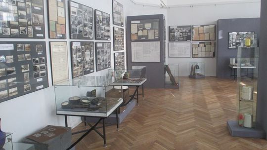 Fabryczny Tomaszów. Dzieje przemysłu w Muzeum im. Antoniego hr. Ostrowskiego