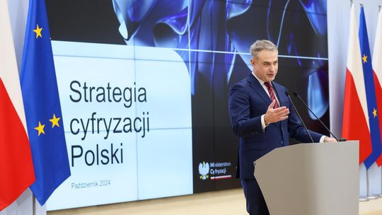 Gawkowski: 100 mld zł na cyfryzację do 2030 roku, a od 2035 - 5 proc. PKB rocznie
