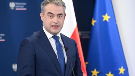 Gawkowski: 2,8 mld zł na wsparcie transformacji cyfrowej przedsiębiorstw