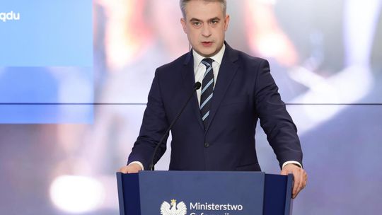Gawkowski: przestrzegam przed instalowaniem TikToka na urządzeniach służbowych