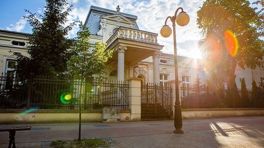 Godziny otwarcia urzędów w Wigilię i Sylwestra