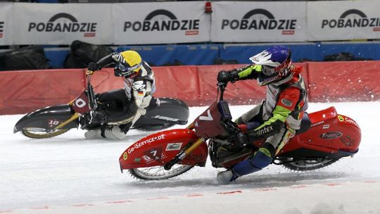 Harald Simon z tytułem Indywidualnego Mistrza Europy w ice speedwayu. Jimmy Olsen najszybszy w Arenie Lodowej