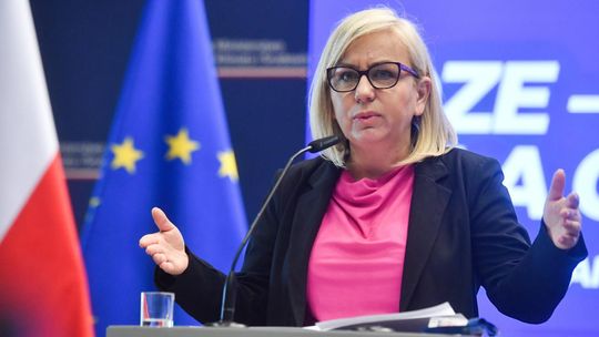Hennig-Kloska: 2 mld zł na nowy program OZE dla ciepłownictwa