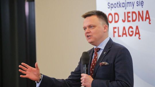 Hołownia: smartfony powinny zniknąć ze szkół