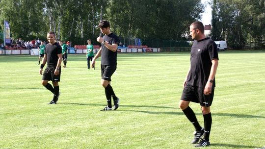 III liga: Skuteczniejsze kluby z ŁZPN czy MZPN?