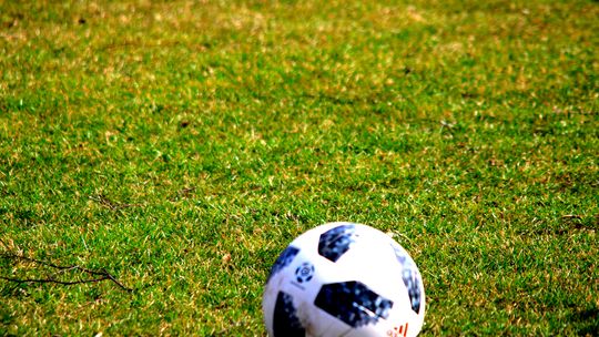 III liga: Znakomita Legionovia, Sokół wraca do gry. 