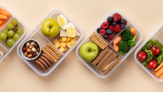 Ile wydasz na catering dietetyczny w Łodzi? Odpowiedź zaskakuje