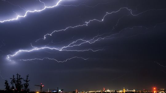 IMGW odwołuje ostrzeżenia dotyczące burz z gradem w części województw