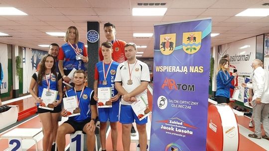 Indywidualne Mistrzostwa Polski Juniorów oraz Drużynowe Mistrzostwa Polski Juniorów.