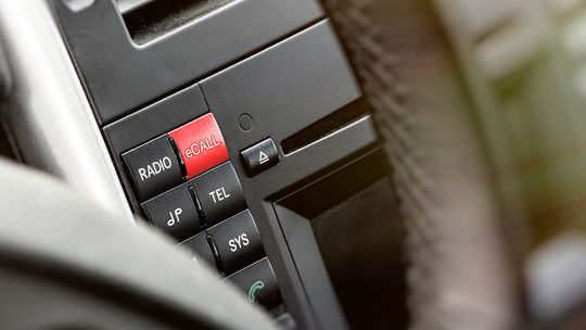 ITS: wzrasta liczba automatycznych wezwań pomocy z samochodowych systemów eCall