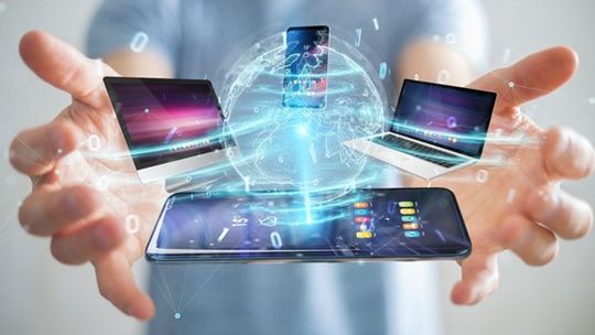 Jaki internet światłowodowy w Łodzi będzie najlepszym wyborem do biura? Przedstawiamy ranking ofert