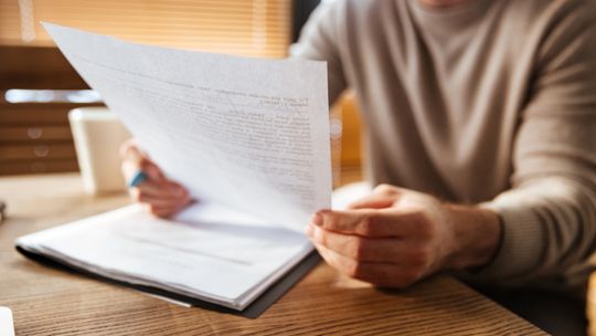 Jakie są konsekwencje niewłaściwego niszczenia dokumentów?