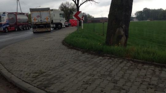 Jechał zbyt szybko - jedna osoba nie żyje