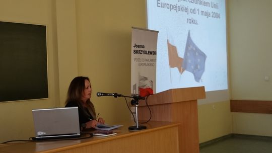 Joanna Skrzydlewska odwiedziła Uniwersytet Trzeciego Wieku