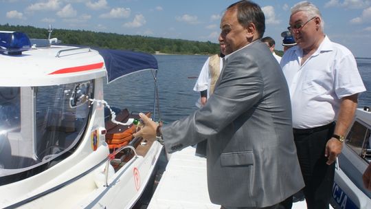 Karetka wodna na Zalewie Sulejowskim