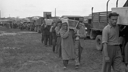 Kielce/ Historyk: Bierna postawa służb komunistycznych przyczyniła się do pogrom ludności żydowskiej