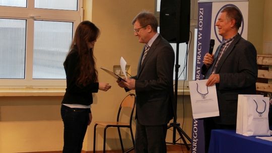 Klaudia Kulińska wśród laureatów konursu  „Poznaj swoje prawa w pracy”