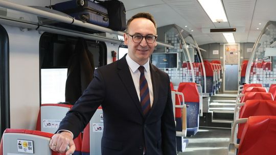 Klimczak: coraz więcej Polaków chce korzystać z połączeń kolejowych
