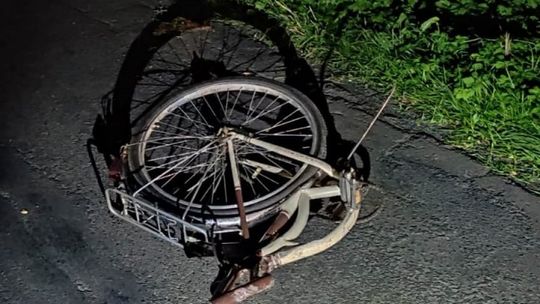 Kolejna bezsensowna śmierć na drodze. Audi uderzyło w dwie rowerzystki
