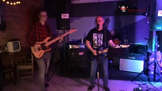 Koncert RHL Ansambl w pubie Piwnica