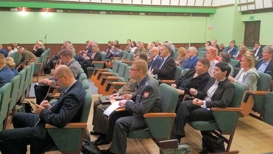 Konferencja klas mundurowych.