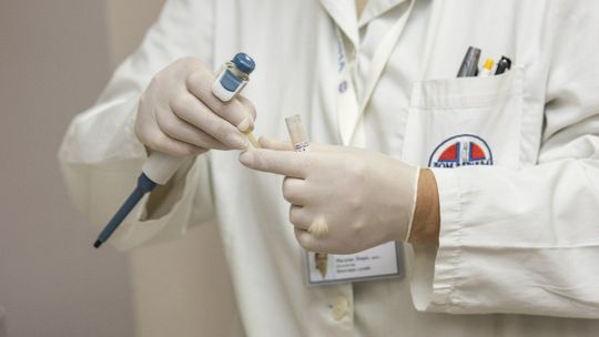 Koronawirus coraz bliżej Polski. Mycie rąk jedynym remedium?
