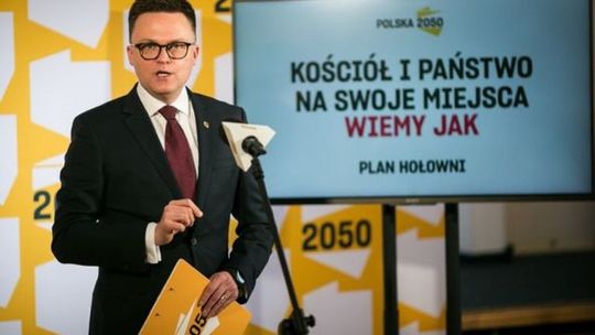 „Kościół i państwo na swoje miejsca” - mówi Szymon Hołownia