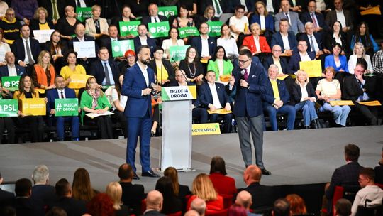 Kosiniak-Kamysz: nie ma ważniejszej sprawy niż polskie bezpieczeństwo; Hołownia: Trzecia Droga przywróci szacunek polskim samorządom