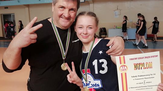 Koszykarki z "Czternastki" w półfinale mistrzostw województwa