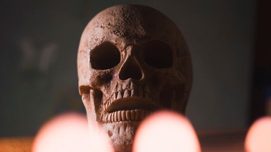 Ks. Zieliński: zabawy halloweenowe to inwazyjna praktyka zmieniająca przeżywanie Wszystkich Świętych