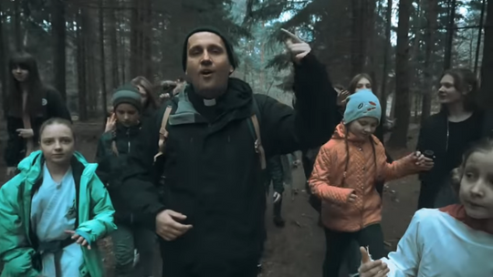 Ksiądz hip-hopowiec u św.Antoniego