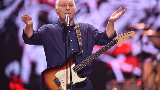 Kuba Sienkiewicz powraca z nowym solowym albumem „Pani Bóg”