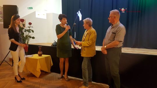 Kwiaty pędzlem i nutą malowane