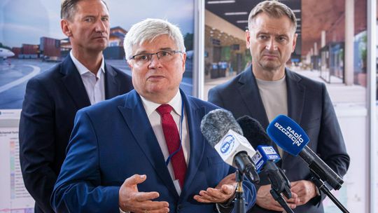 Lasek o CPK: nie rezygnujemy z tego projektu, my go urealniamy