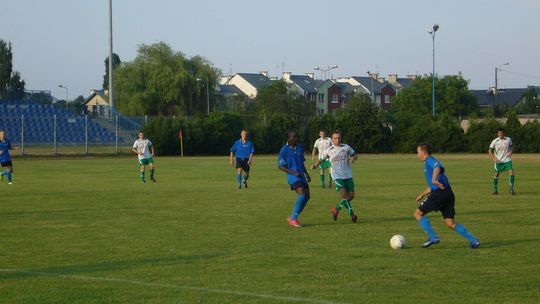 Lechia Tomaszów : Unia Skierniewice - Remis zamiast zwycięstwa
