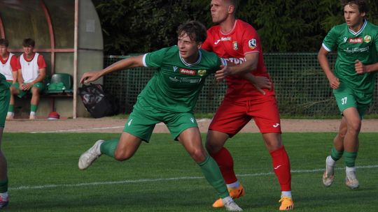 Lechia wygrywa w Wikielcu w dziesiątkę. Charakter, żelazna obrona i dwa piękne gole