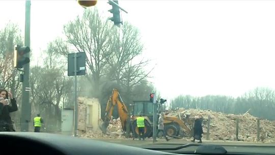 Lepiej przejść na drugą stronę