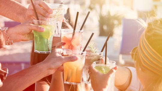 Letni drink bar - orzeźwienie pełne smaku