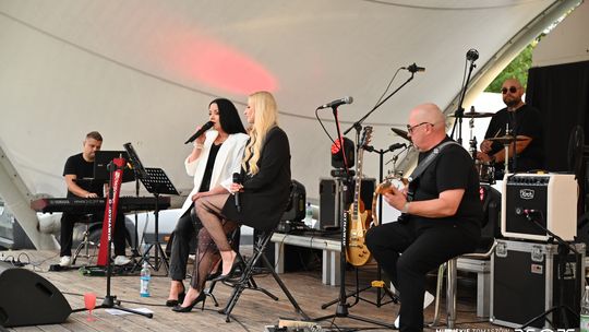 Letnia Scena z Neo Beat Band