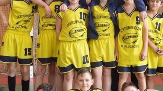 Lider pod koszami