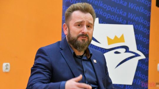 Liroy: Wychowywanie i edukowanie społeczeństwa nie opłaca się politykom. Wtedy ludzie nie byliby podatni na manipulacje